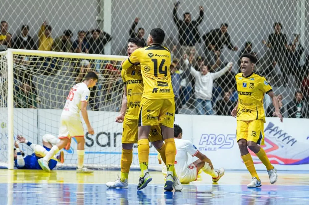 Juventude AG marca três na prorrogação, vence América-RN e avança na Copa LNF